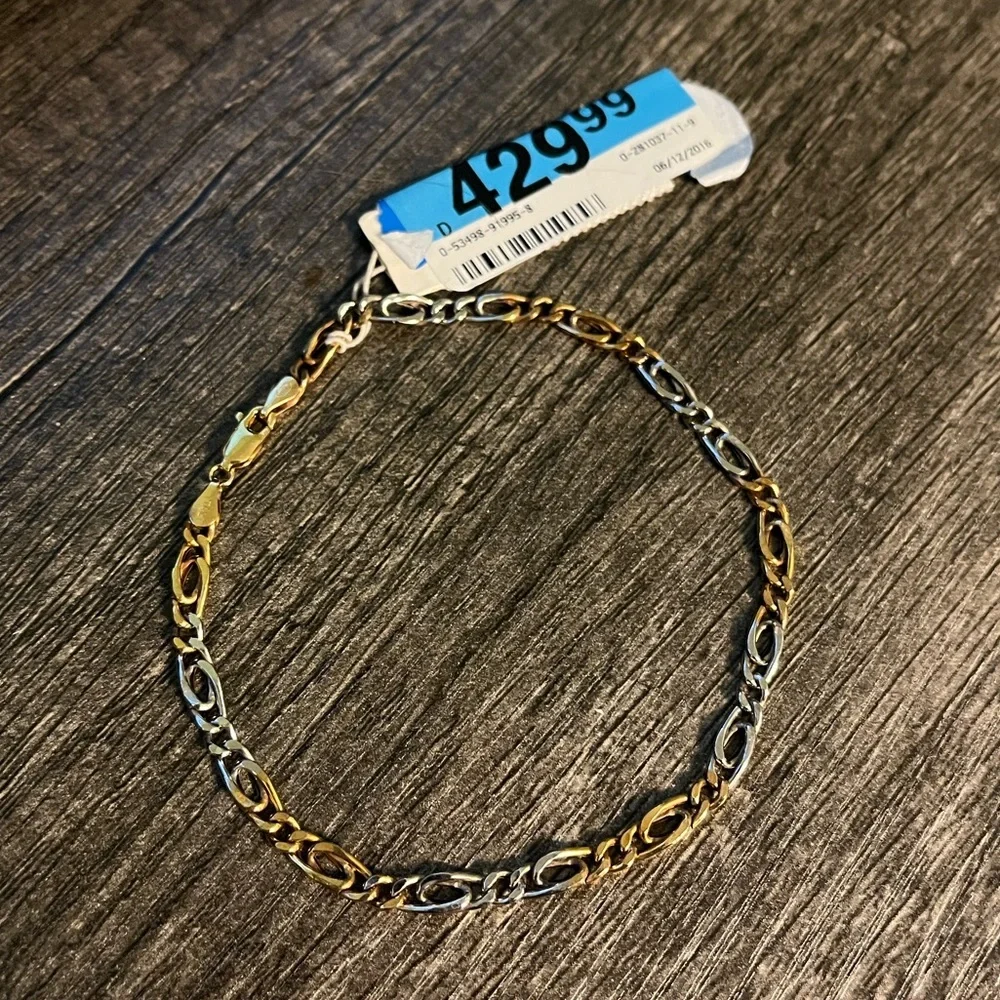 NWT 10k Two-Tone Men’s Fancy Link Figaro Bracelet, 9” - Picture 2 of 5